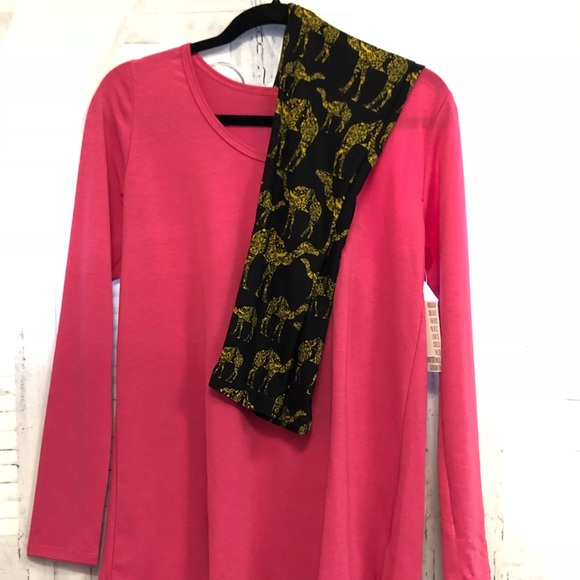 LuLaRoe Tops - LuLaRoe Lynnae